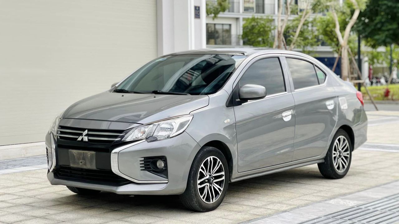 Mitsubishi Attrage 