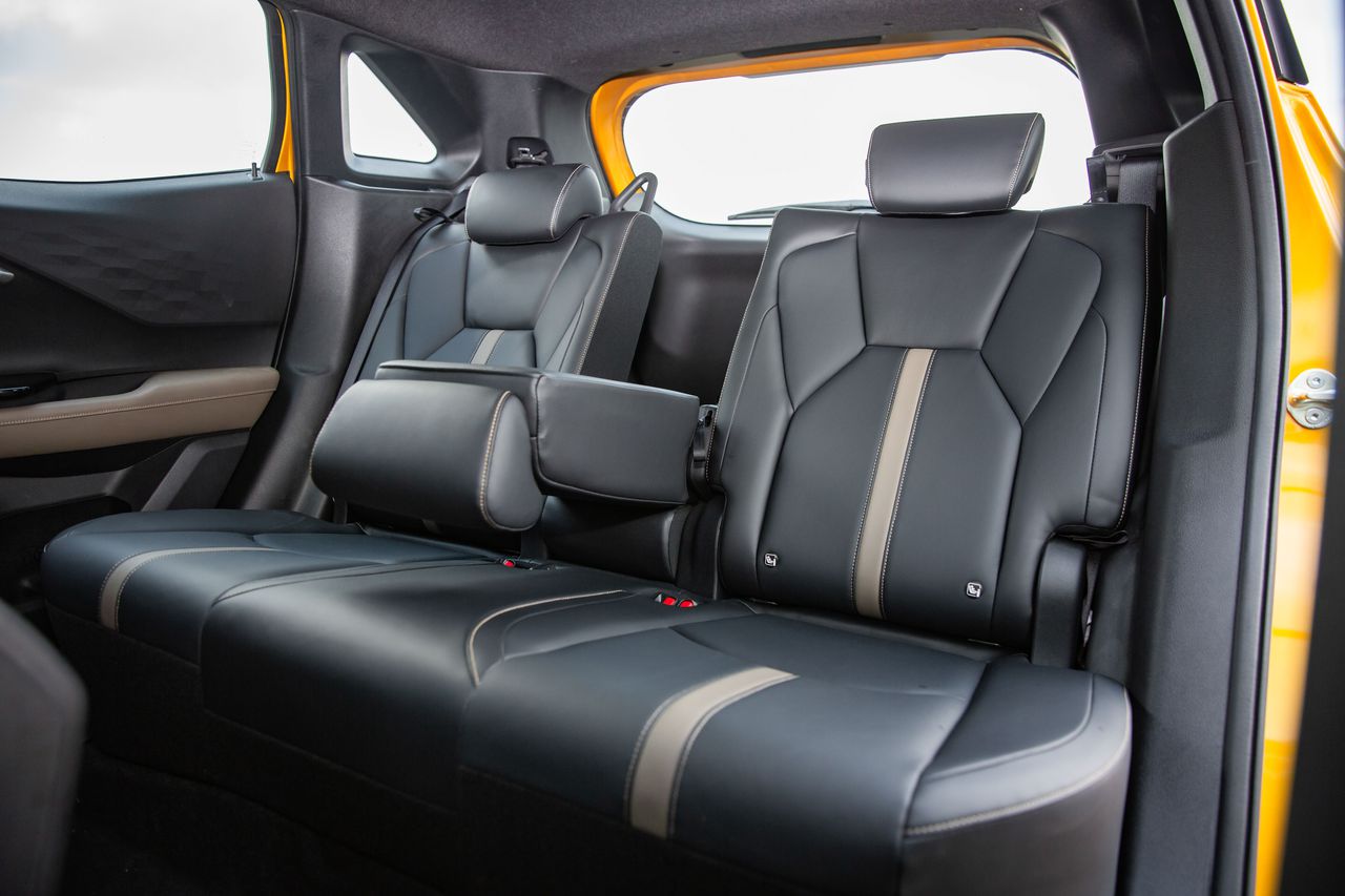Hàng ghế 2 trên Mitsubishi XForce